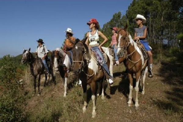 Cabalgar un caballo
